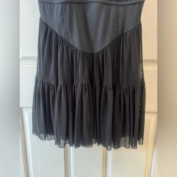 Black Sleeveless Dress - Picture 3 of 5